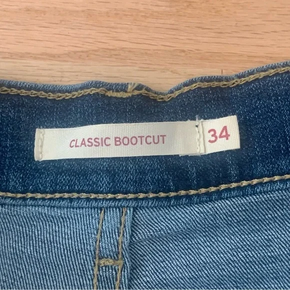 LEVI’S Classic Bootcut Jeans Stretch Mid-Rise Blue Denim Size 34 - Picture 3 of 16